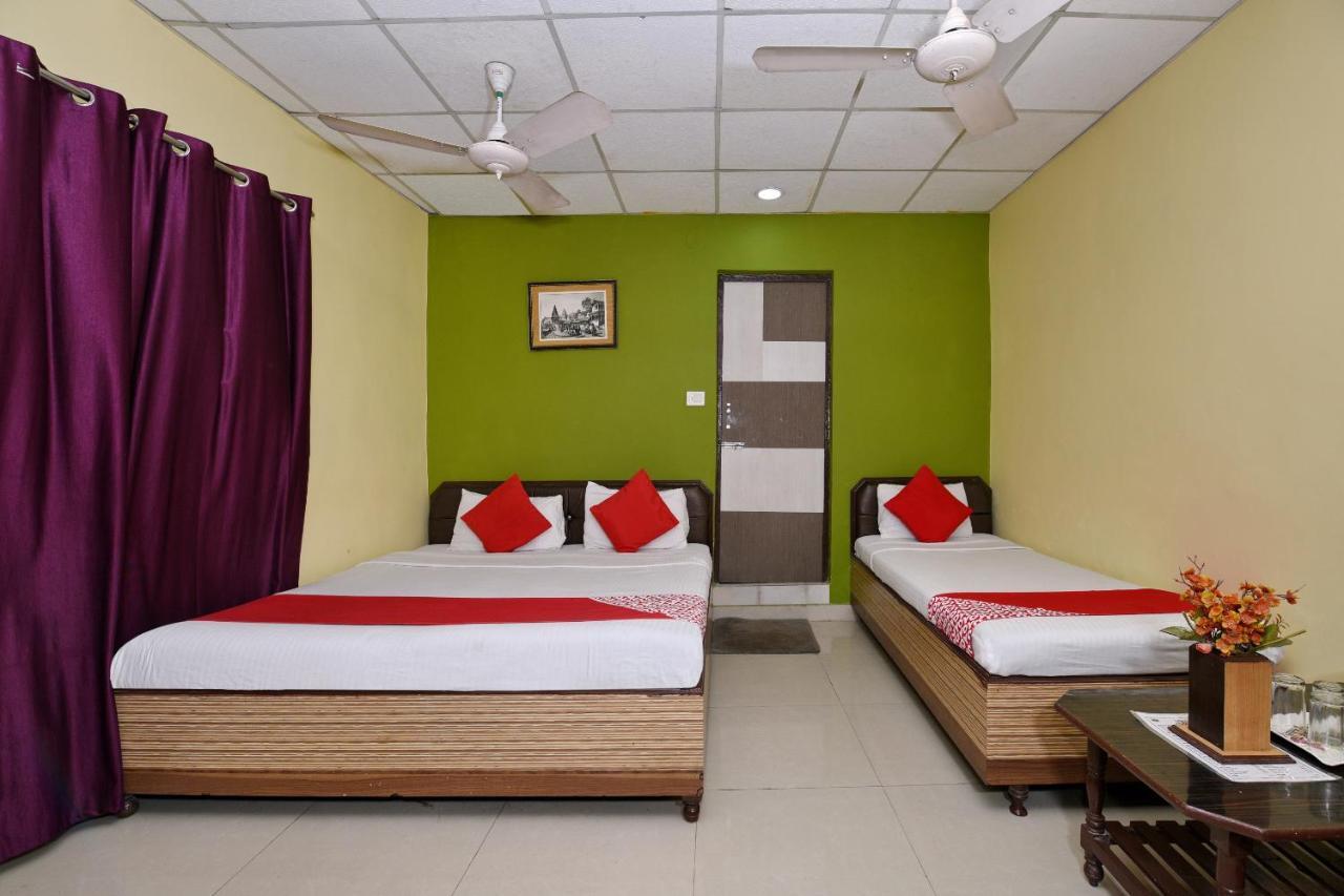 Oyo 3519 Hotel Garden Inn Varanasi Exterior foto